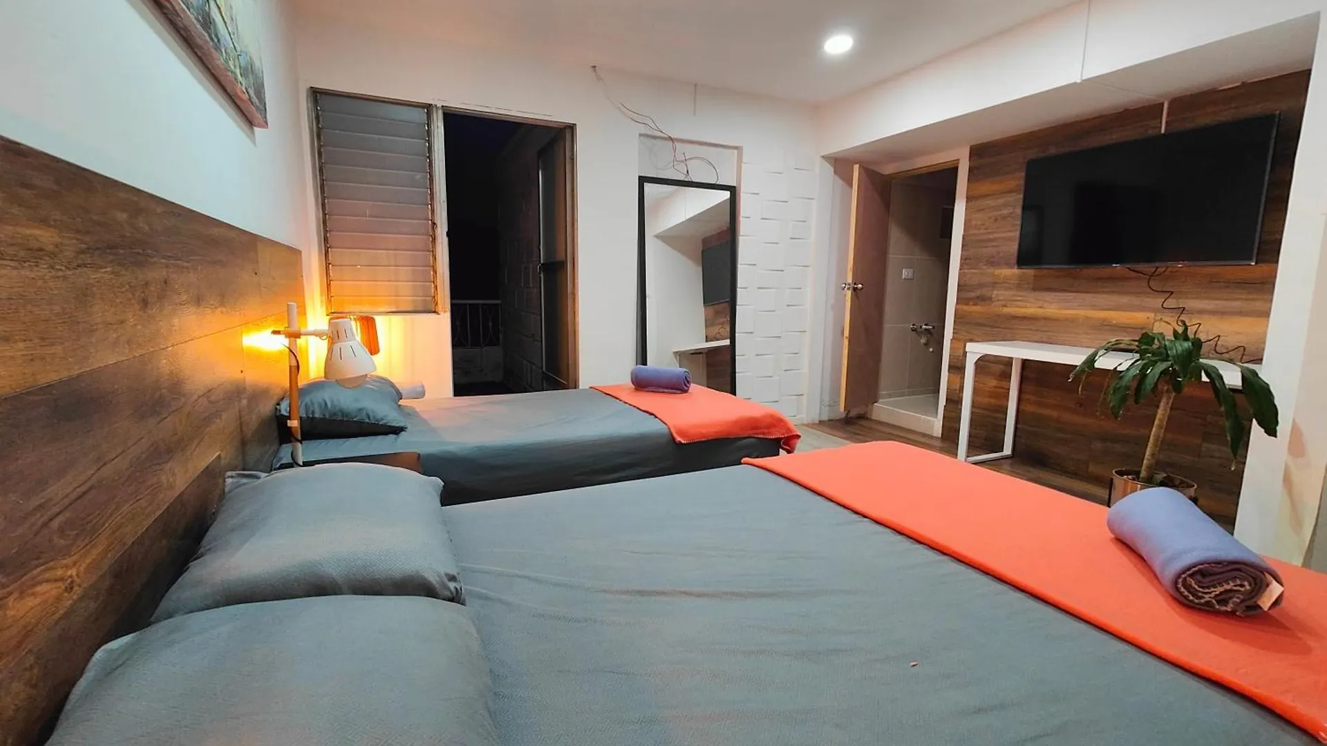 Hotel 1243 Living Hotel Μεντεγίν