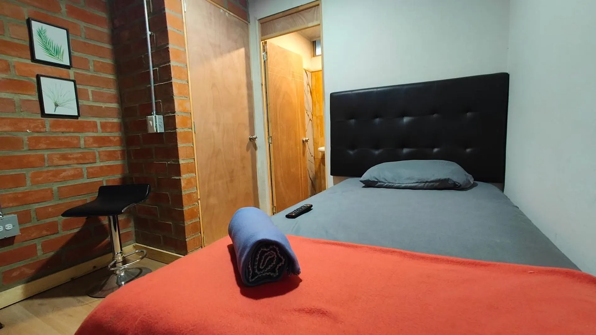 Hotel 1243 Living Hotel Μεντεγίν